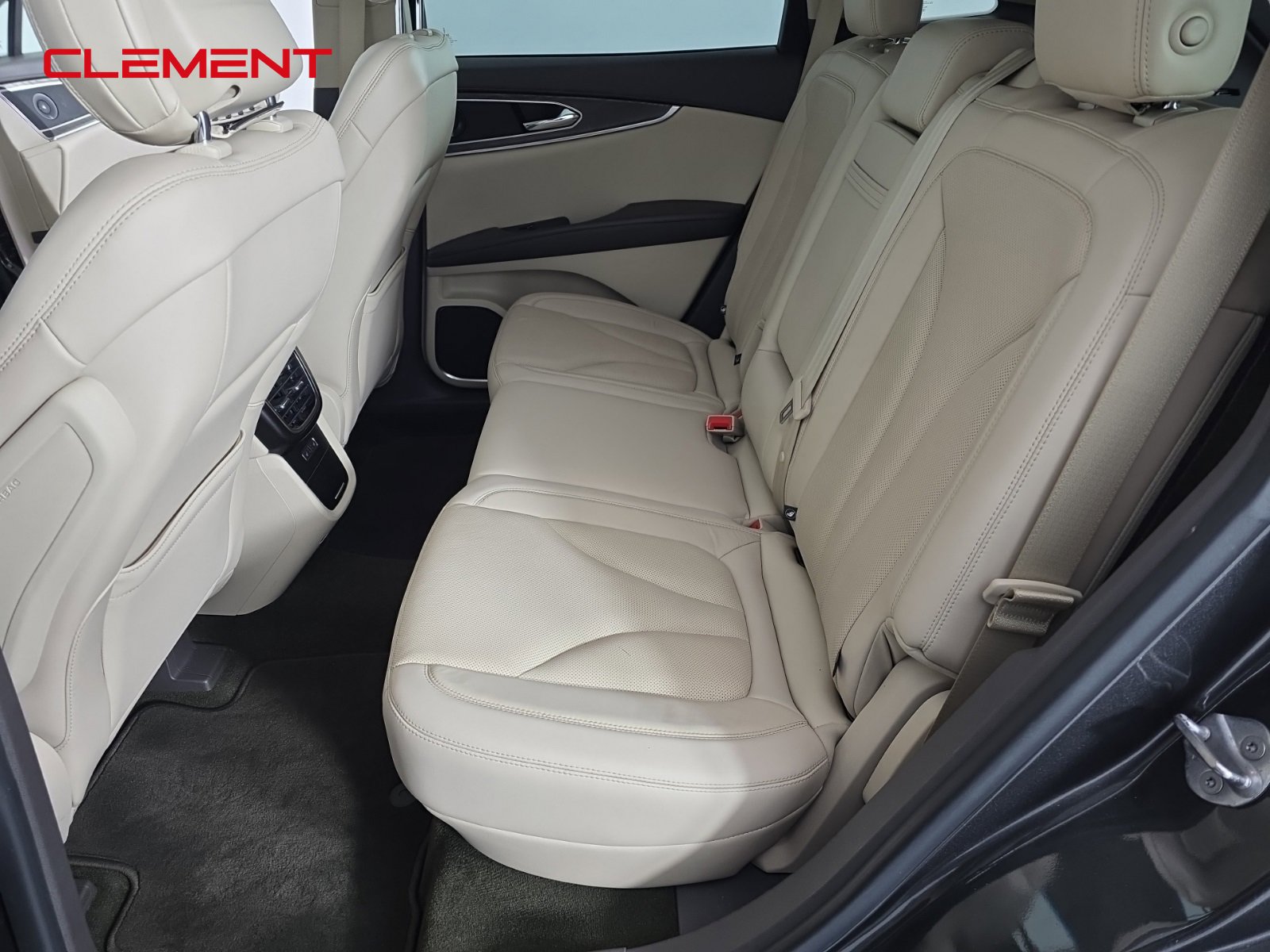 Used 2020 Lincoln Nautilus Reserve image 25