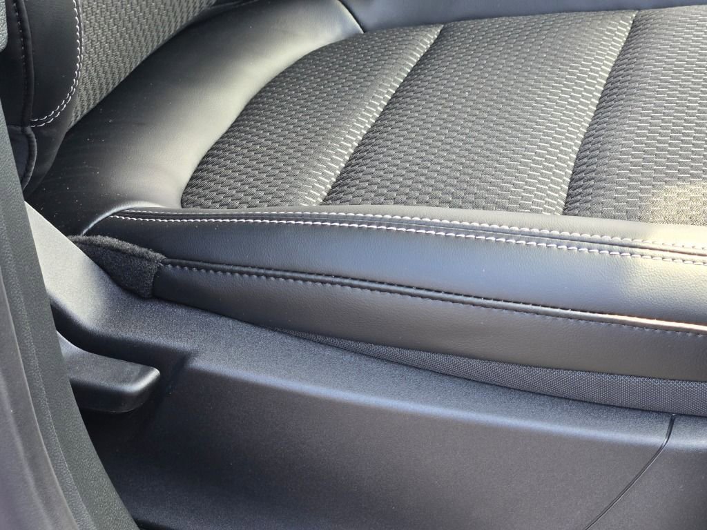 Used 2024 Ford Escape SE image 7