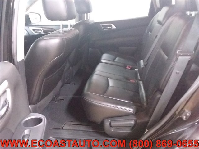 Used 2014 Nissan Pathfinder SL w/ SL Tech Package FWD image 12