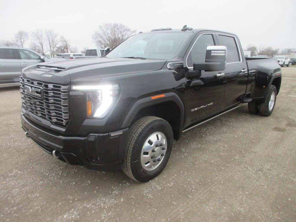 New 2026 GMC Sierra 3500 Denali Ultimate image 11
