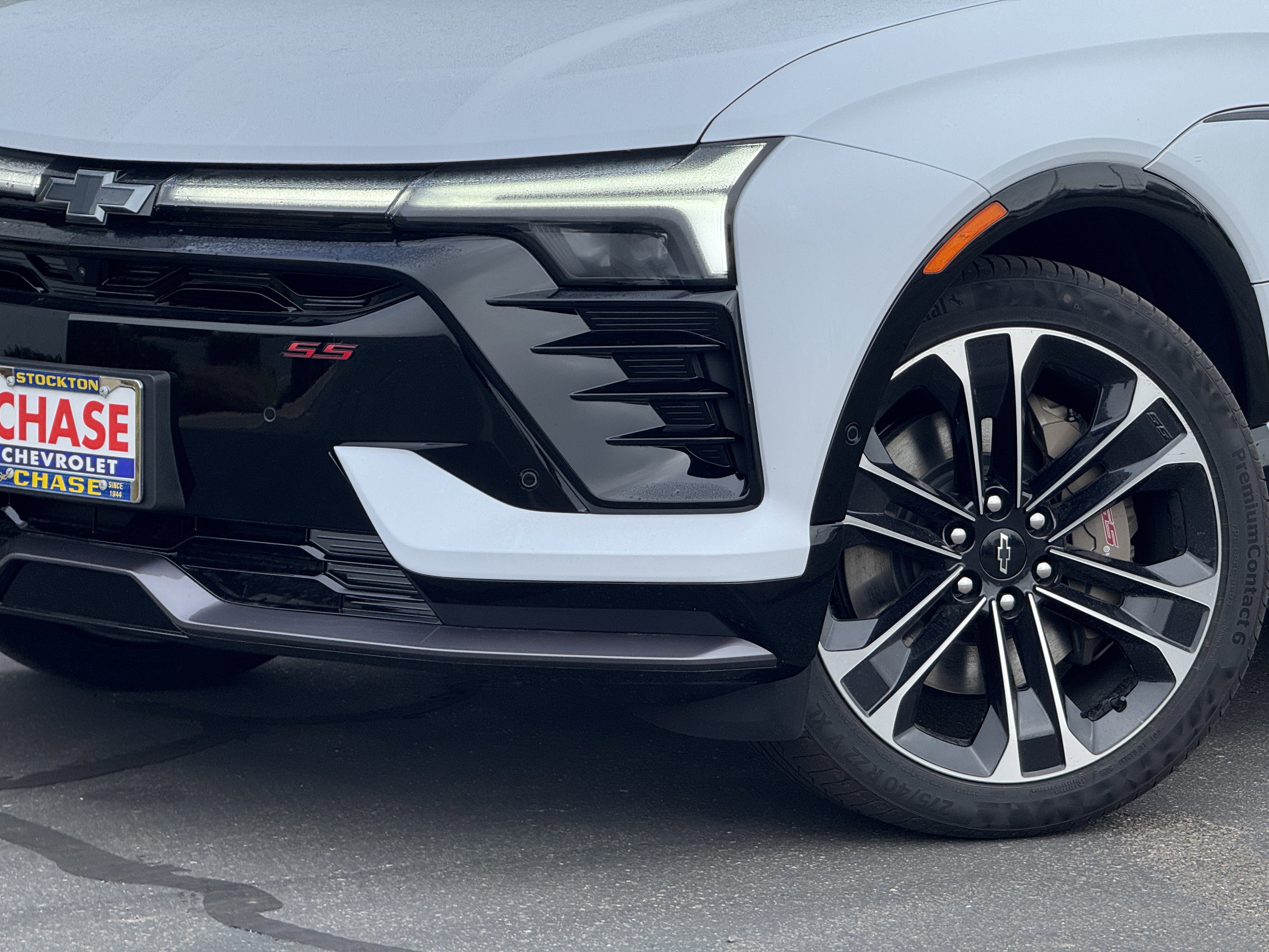 New 2026 Chevrolet Blazer EV SS w/ Performance Package image 3