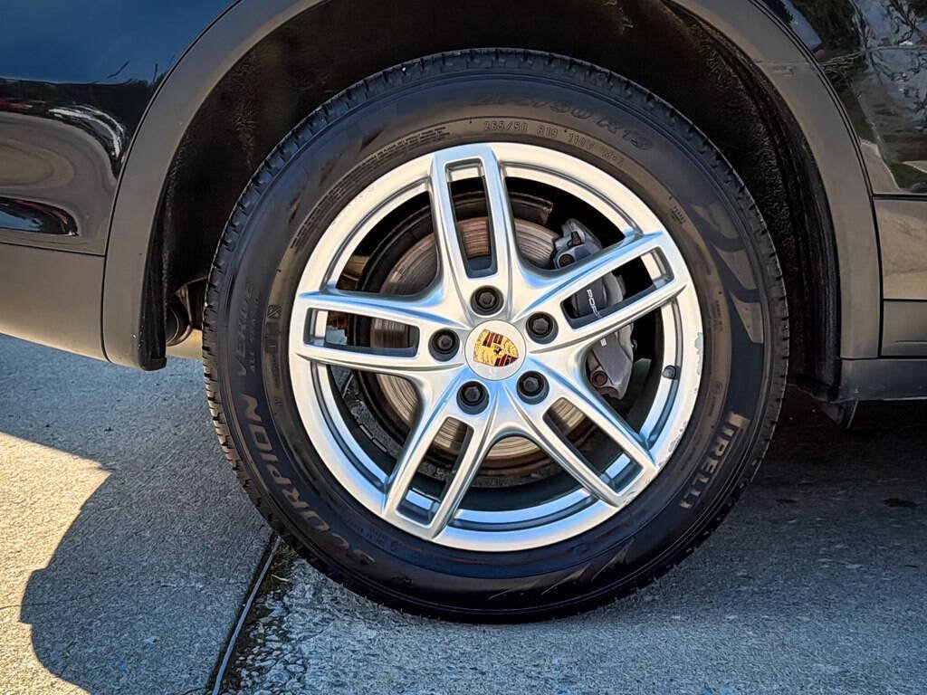 Used 2014 Porsche Cayenne Diesel AWD/4WD image 14