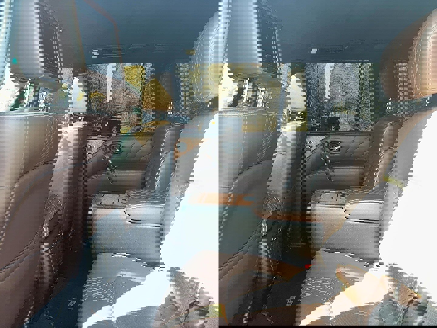 Used 2017 INFINITI QX80 Limited w/ All Season Package image 13