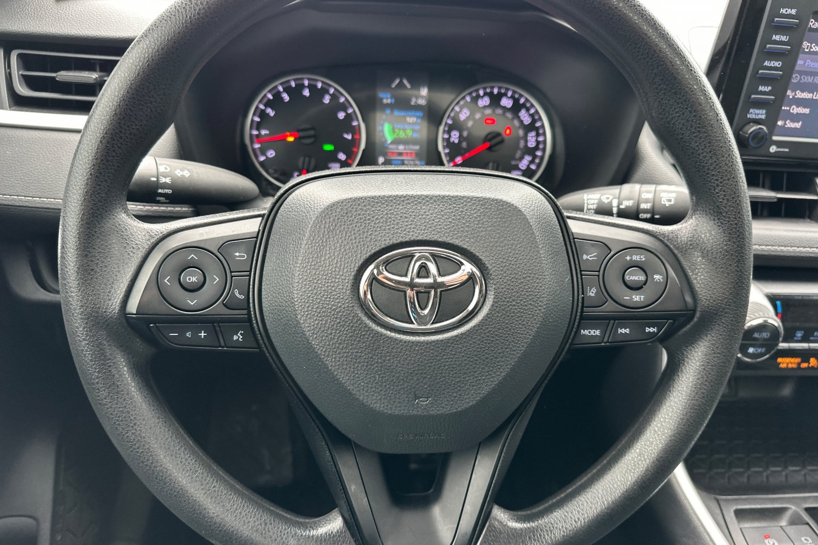 Used 2022 Toyota RAV4 XLE w/ Convenience Package AWD/4WD image 25