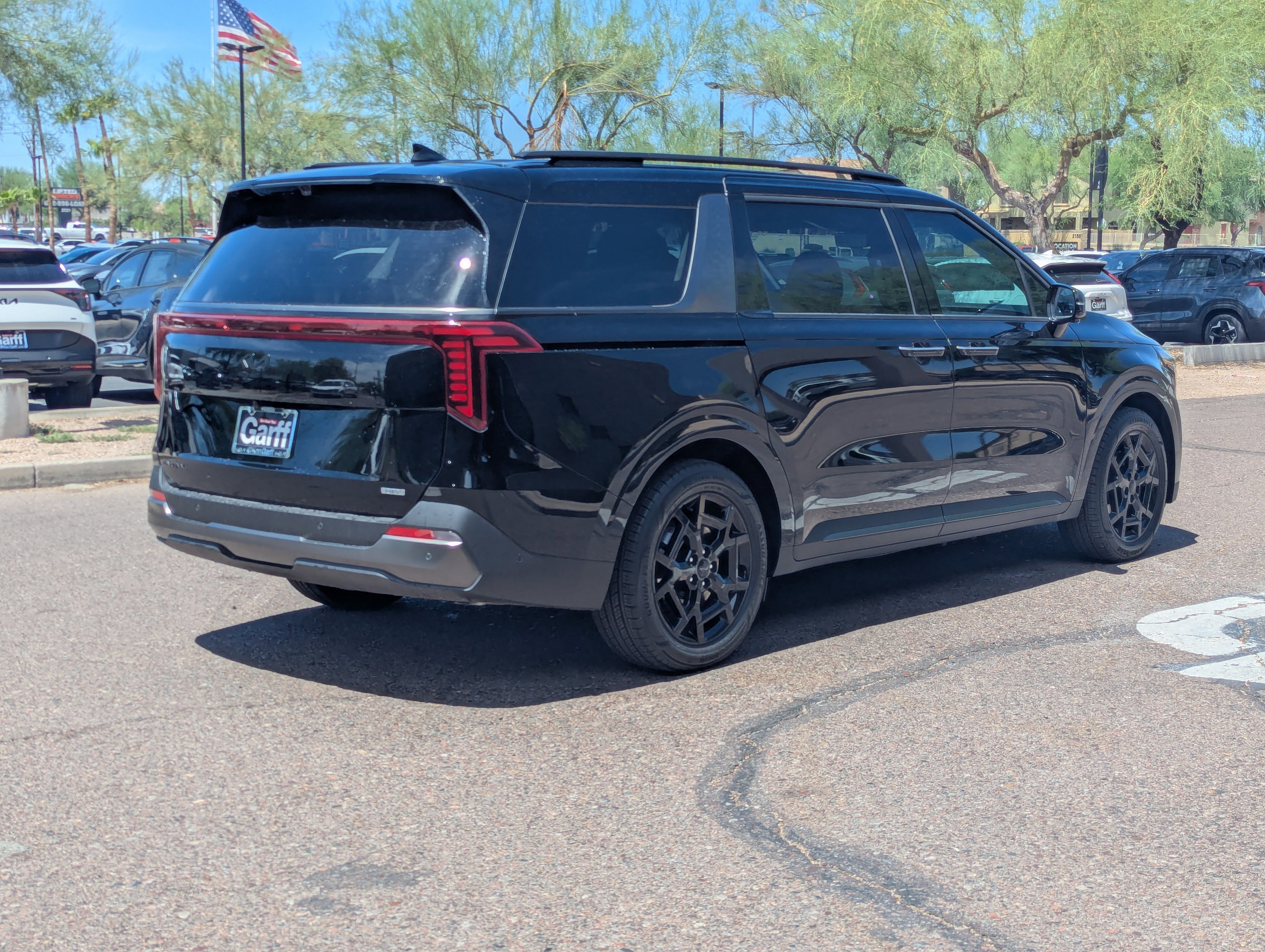 New 2025 Kia Carnival SX Prestige image 3