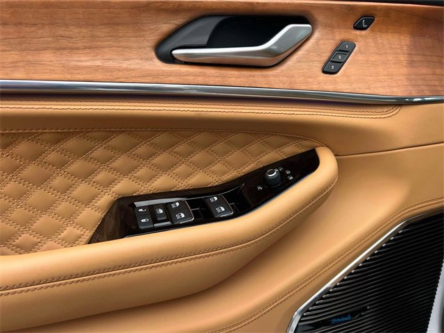 Certified 2024 Jeep Grand Cherokee L Summit image 20