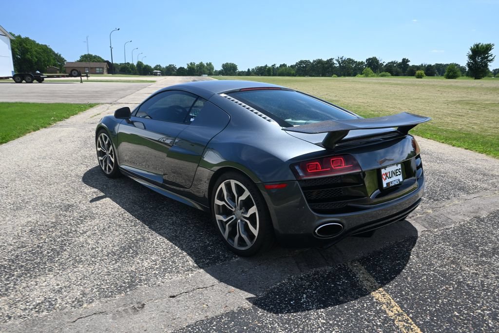 Used 2011 Audi R8 V10 AWD/4WD image 9