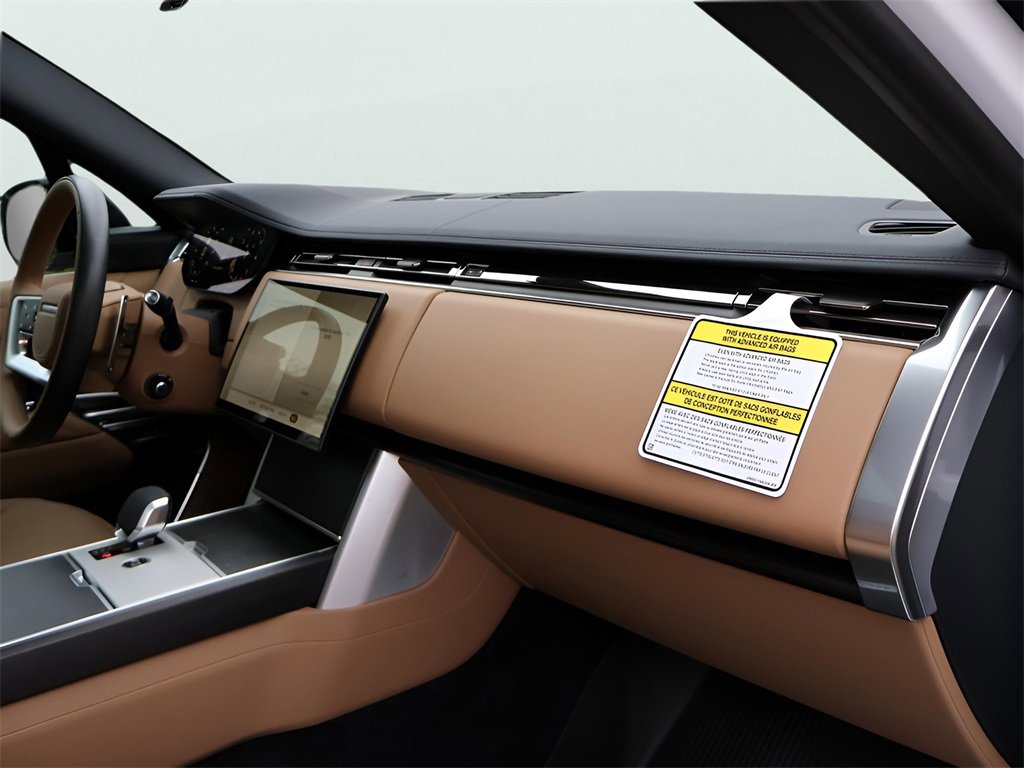 New 2025 Land Rover Range Rover SE image 9