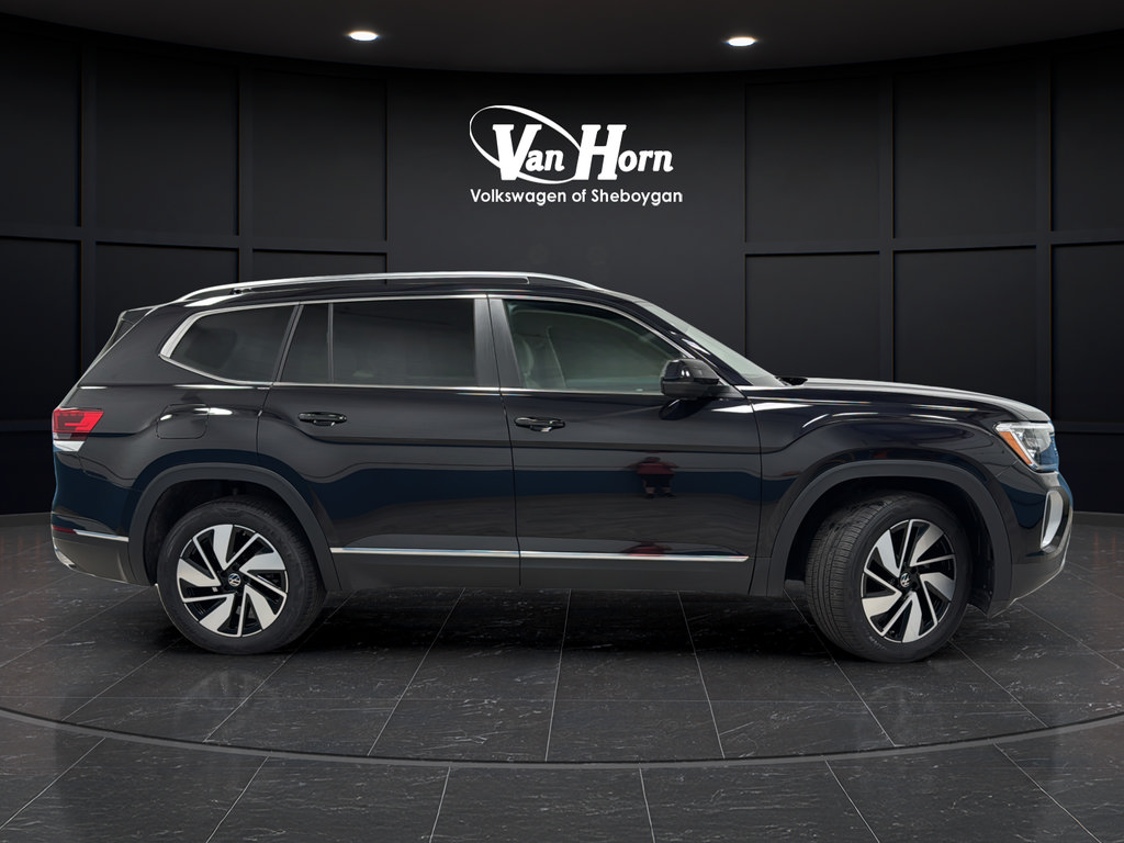 Used 2025 Volkswagen Atlas SEL AWD/4WD image 8