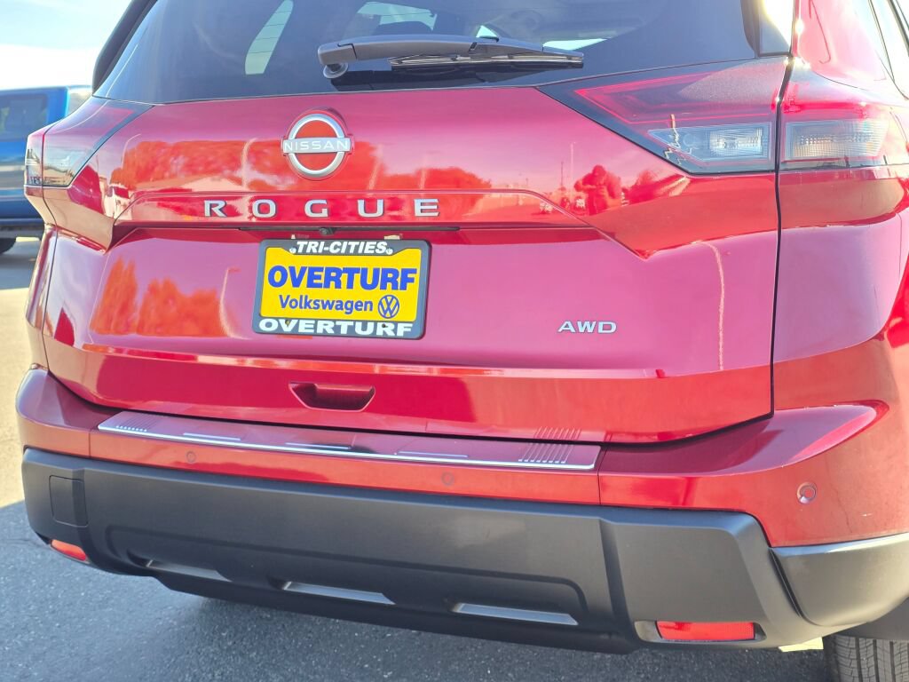 Used 2026 Nissan Rogue SV w/ SV Premium Package AWD/4WD image 14