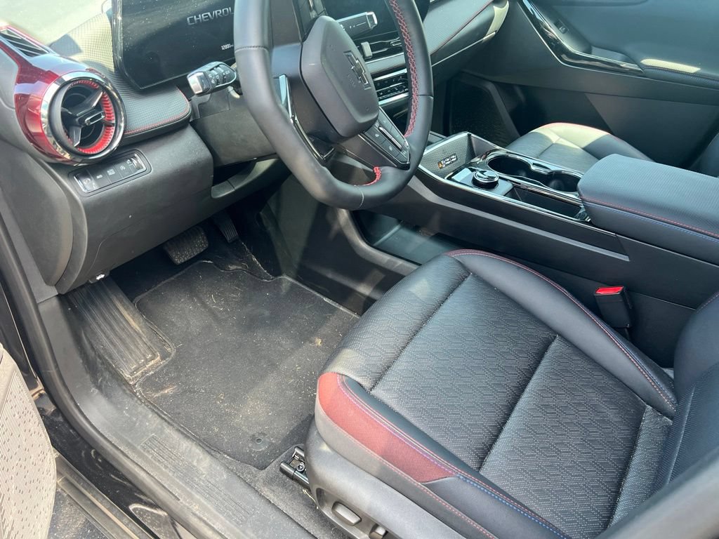 Used 2025 Chevrolet Equinox RS w/ Safety and Technology Package AWD/4WD image 9