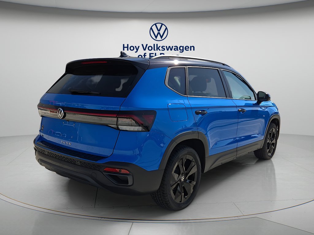 New 2026 Volkswagen Taos SE FWD image 3