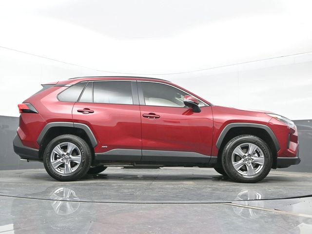 Used 2025 Toyota RAV4 XLE w/ Convenience Package image 28
