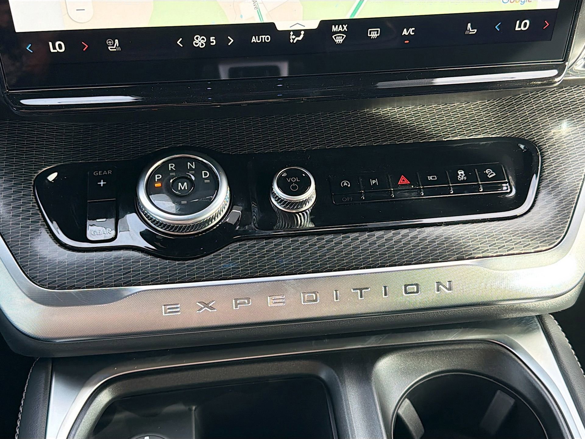 New 2026 Ford Expedition Platinum w/ Stealth Appearance Package image 24
