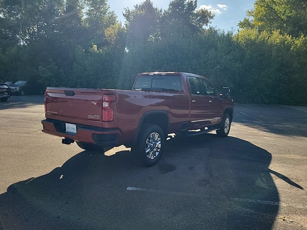 Used 2024 Chevrolet Silverado 2500 High Country w/ Z71 Off-Road Package AWD/4WD image 9