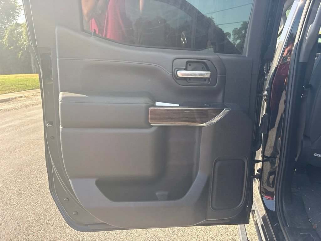 Used 2019 Chevrolet Silverado 1500 RST w/ All-Star Edition AWD/4WD image 18