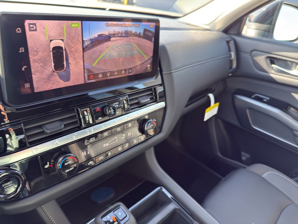 New 2026 Nissan Pathfinder SL image 21
