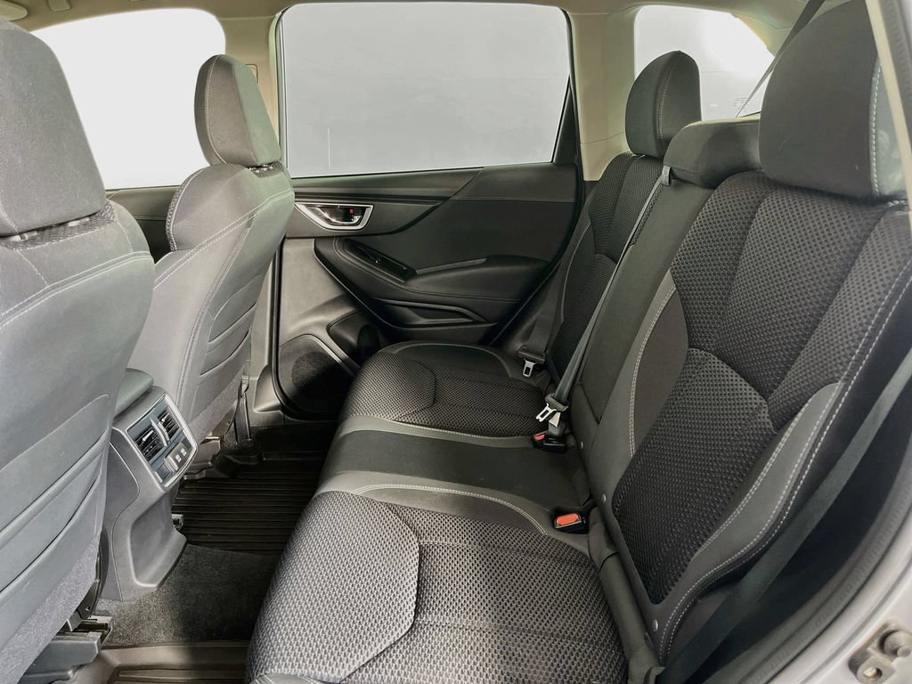Used 2020 Subaru Forester Premium AWD/4WD image 32