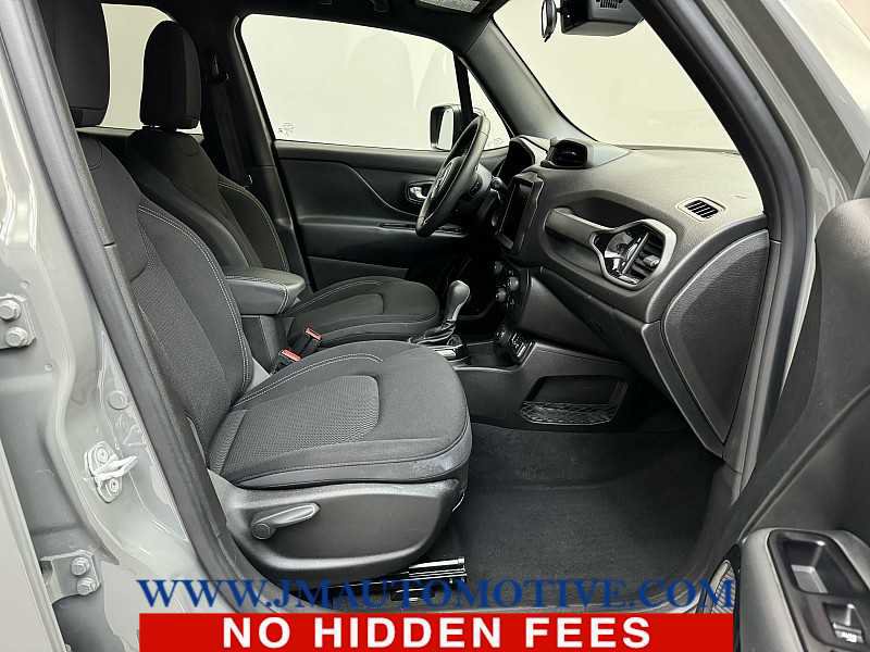 Used 2022 Jeep Renegade Altitude image 19