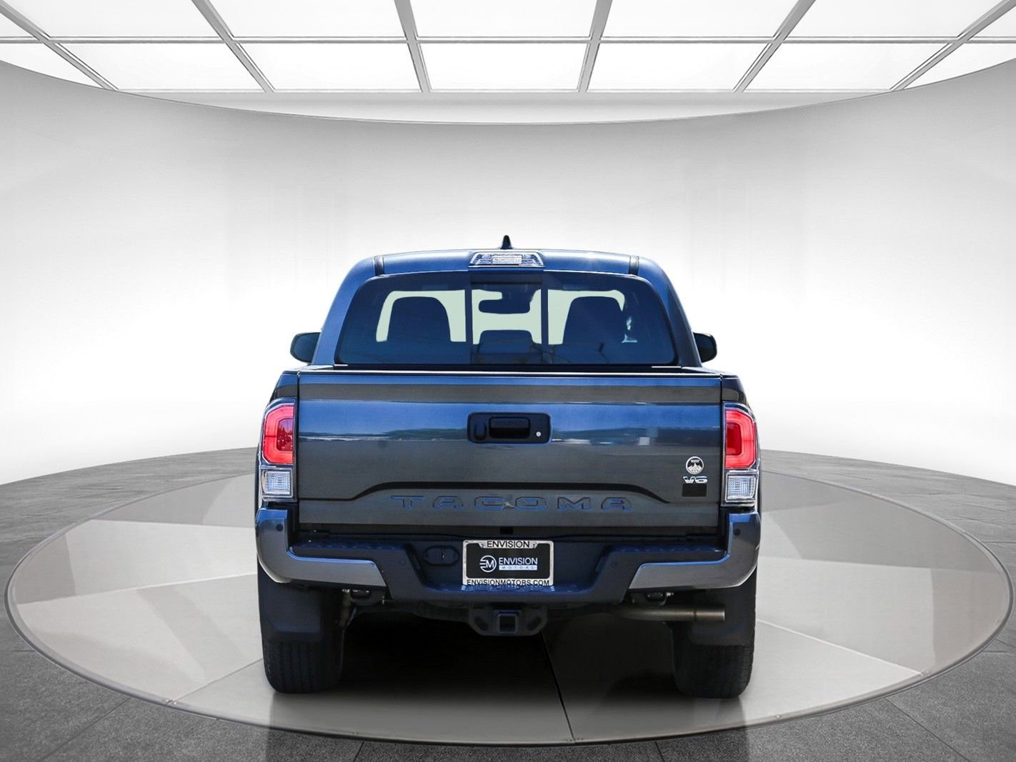 Used 2023 Toyota Tacoma TRD Off-Road w/ Technology Package AWD/4WD image 3