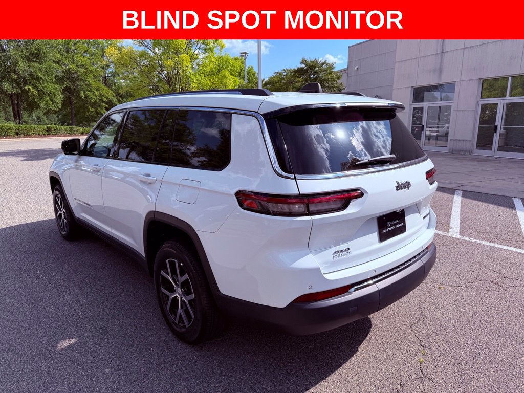 Used 2023 Jeep Grand Cherokee L Limited AWD/4WD image 5