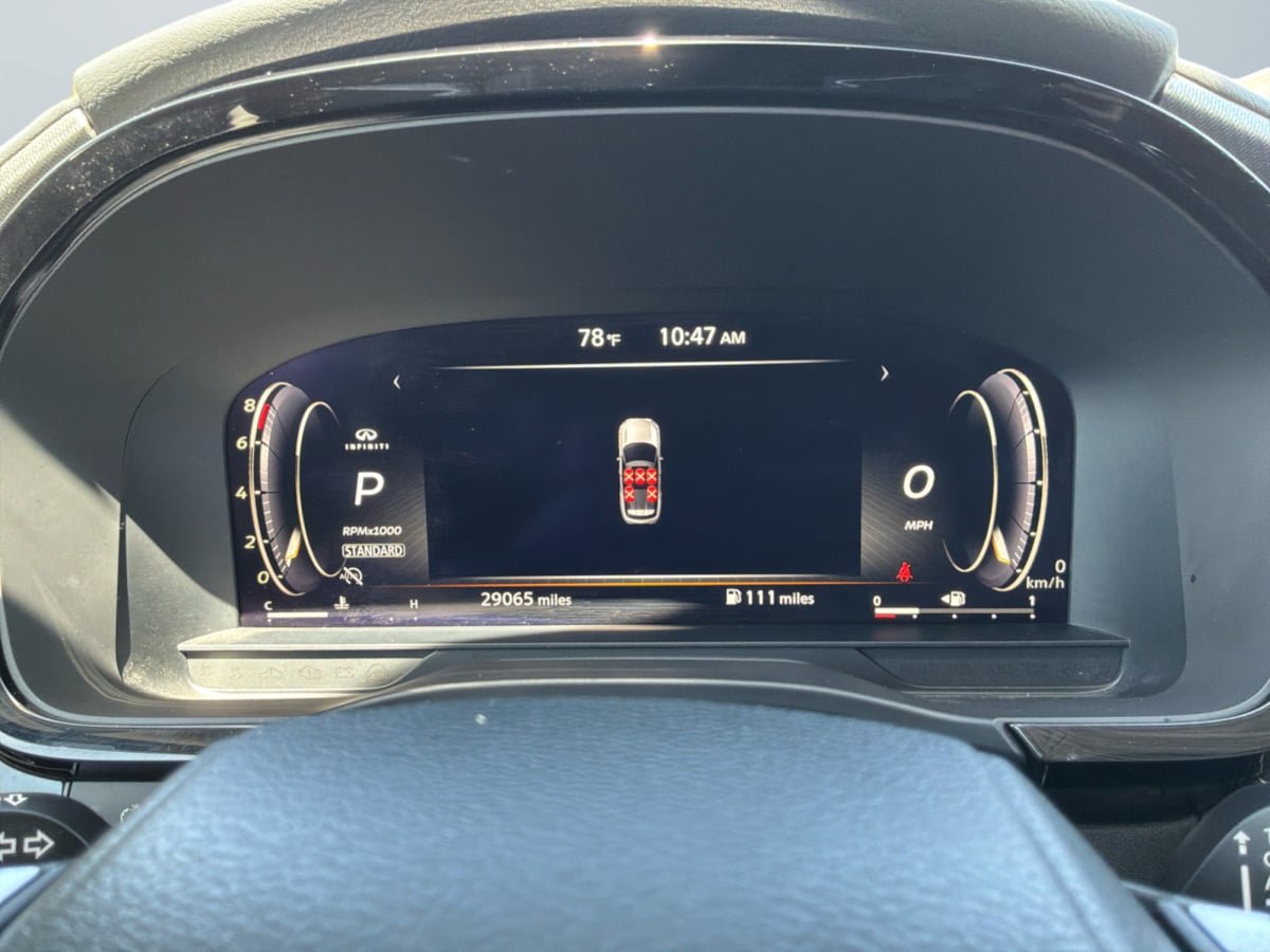 Used 2023 INFINITI QX60 Luxe w/ Cargo Package FWD image 12