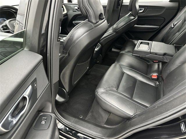 Used 2021 Volvo XC60 T5 Inscription w/ Advanced Package image 23