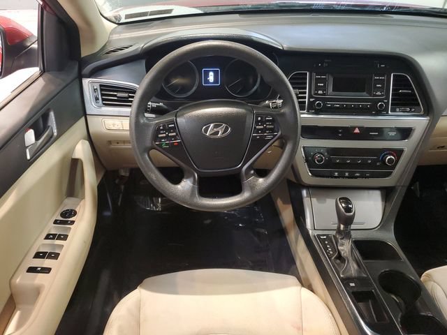 Used 2015 Hyundai Sonata SE FWD image 15