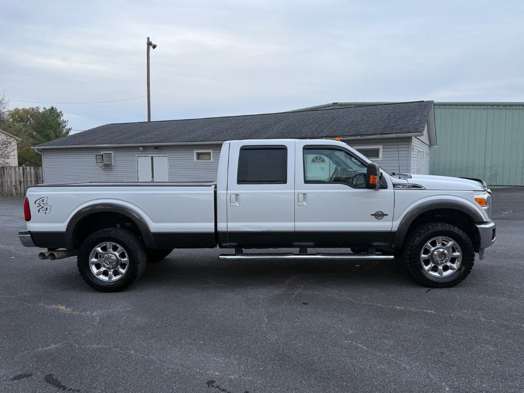 Used 2016 Ford F350 Lariat w/ Lariat Ultimate Package image 4