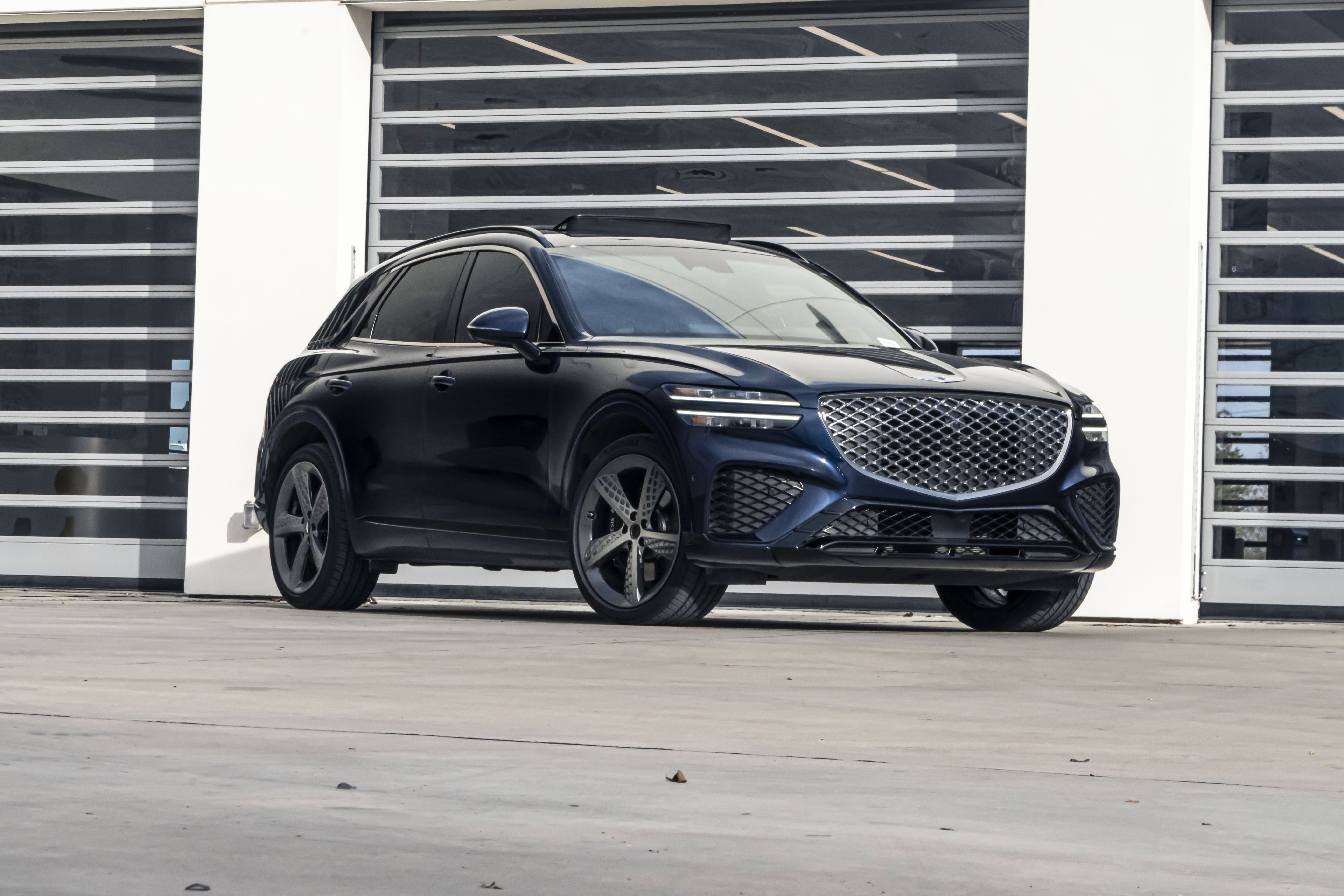 Used 2024 Genesis GV70 3.5T Sport w/ Sport Prestige Package image 2