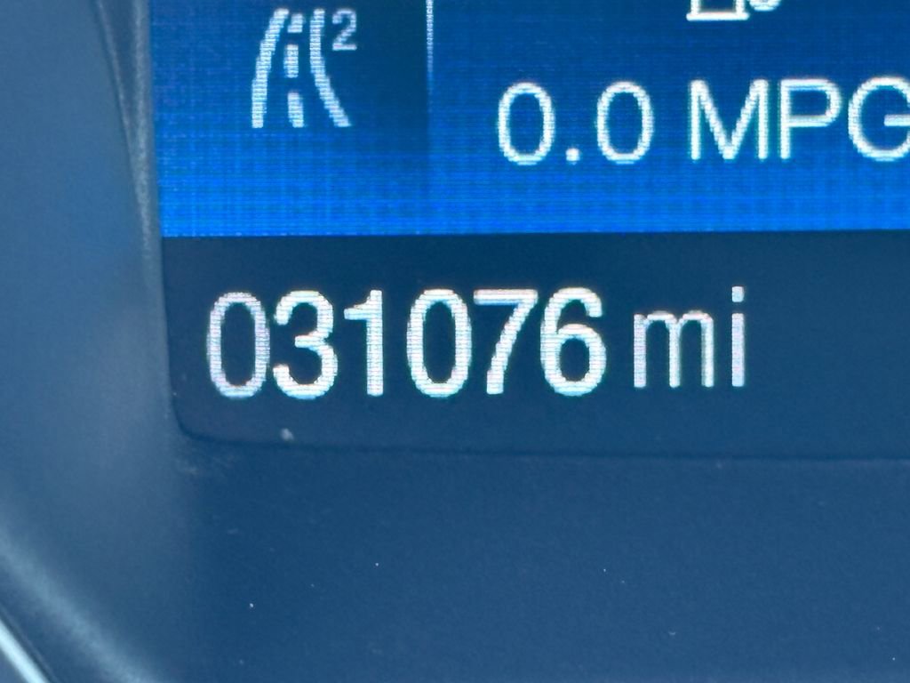 Used 2019 Ford Escape SEL image 16