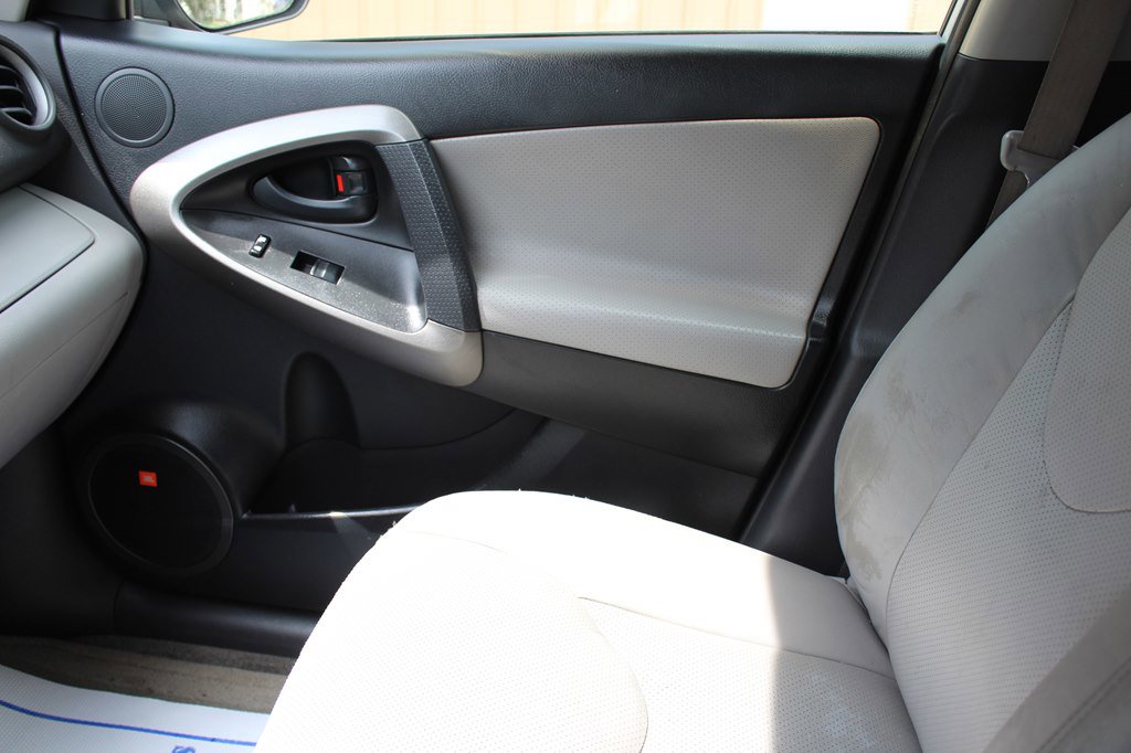 Used 2009 Toyota RAV4 Limited image 40