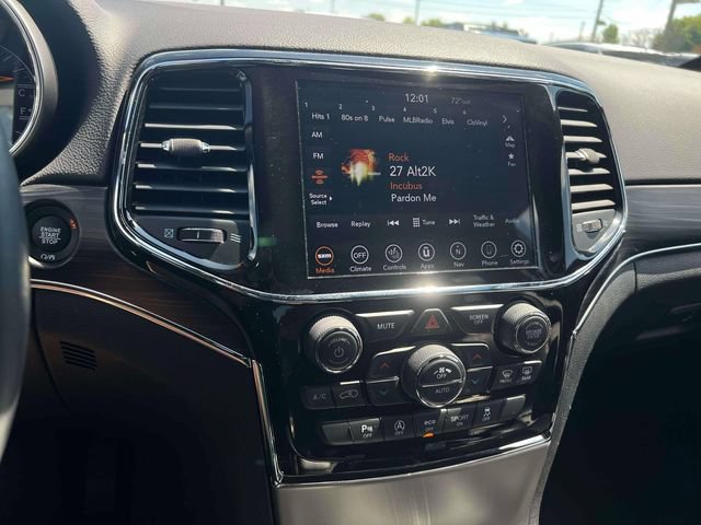 Used 2020 Jeep Grand Cherokee Limited AWD/4WD image 11