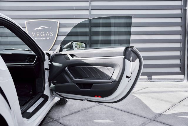 Used 2024 Porsche 911 Turbo image 21
