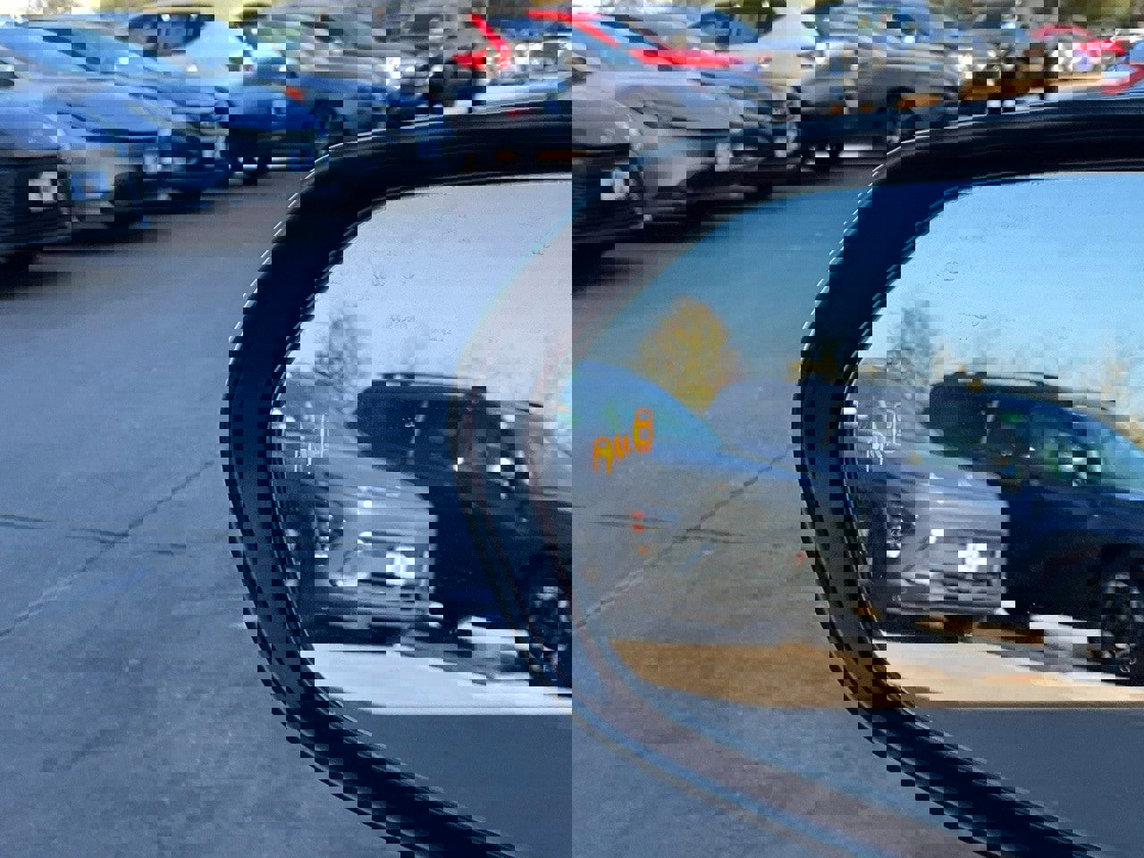 Used 2025 Toyota Camry LE image 19