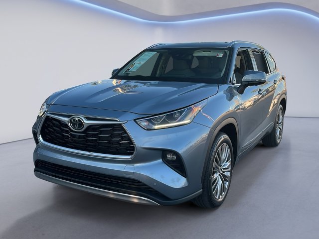 Used 2024 Toyota Highlander Platinum