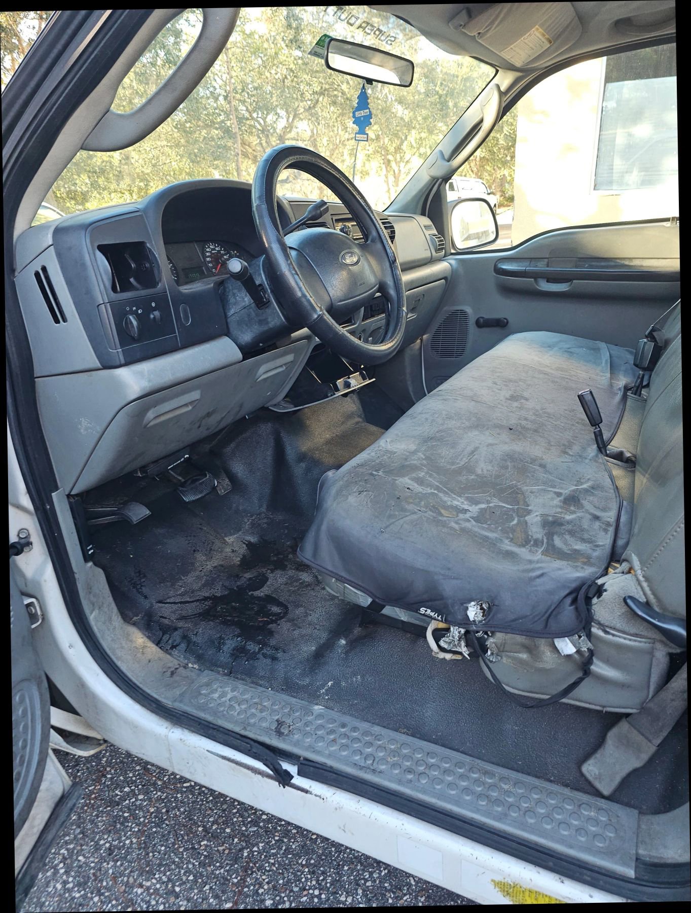 Used 2005 Ford F250 XL image 17
