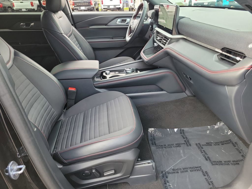 Used 2025 Ford Explorer ST-Line RWD image 18