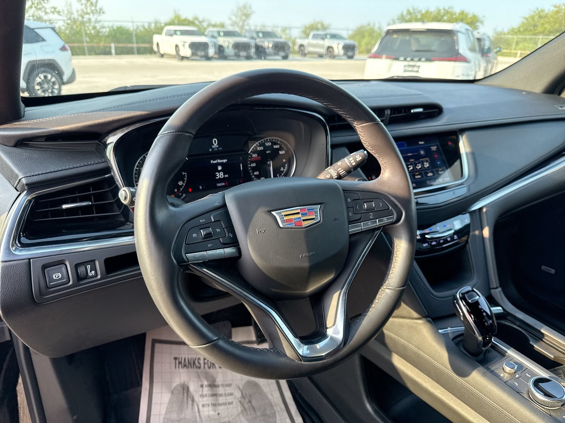 Used 2025 Cadillac XT6 Luxury FWD image 11