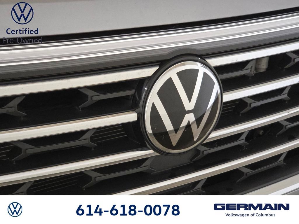 Used 2025 Volkswagen Atlas SE AWD/4WD image 14