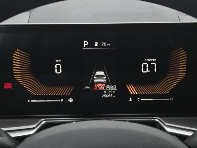 Used 2024 Kia Sorento LX image 32