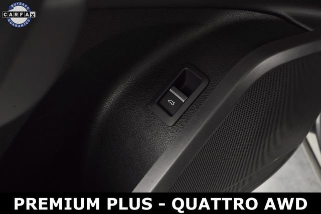 Used 2018 Audi SQ5 Premium Plus w/ Navigation Package image 19
