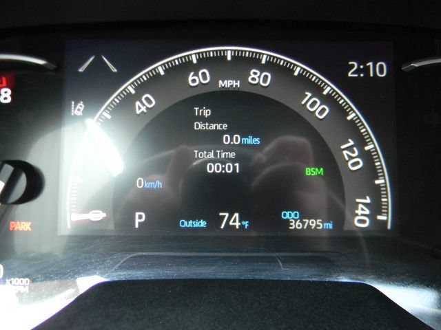 Used 2020 Toyota RAV4 Limited AWD/4WD image 10