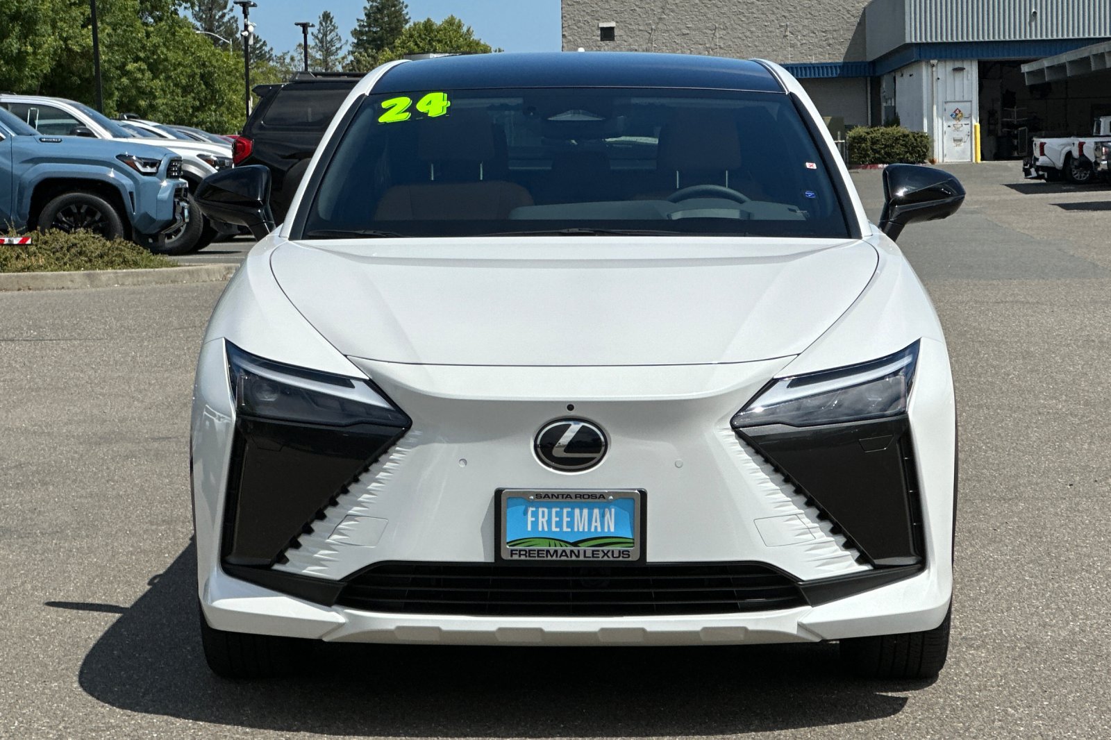 Certified 2024 Lexus RZ 450e Premium w/ Technology Package AWD/4WD image 9