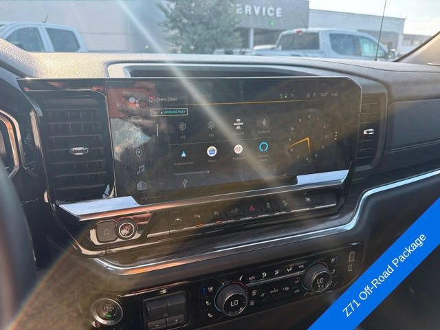Used 2023 Chevrolet Silverado 1500 LTZ AWD/4WD image 11