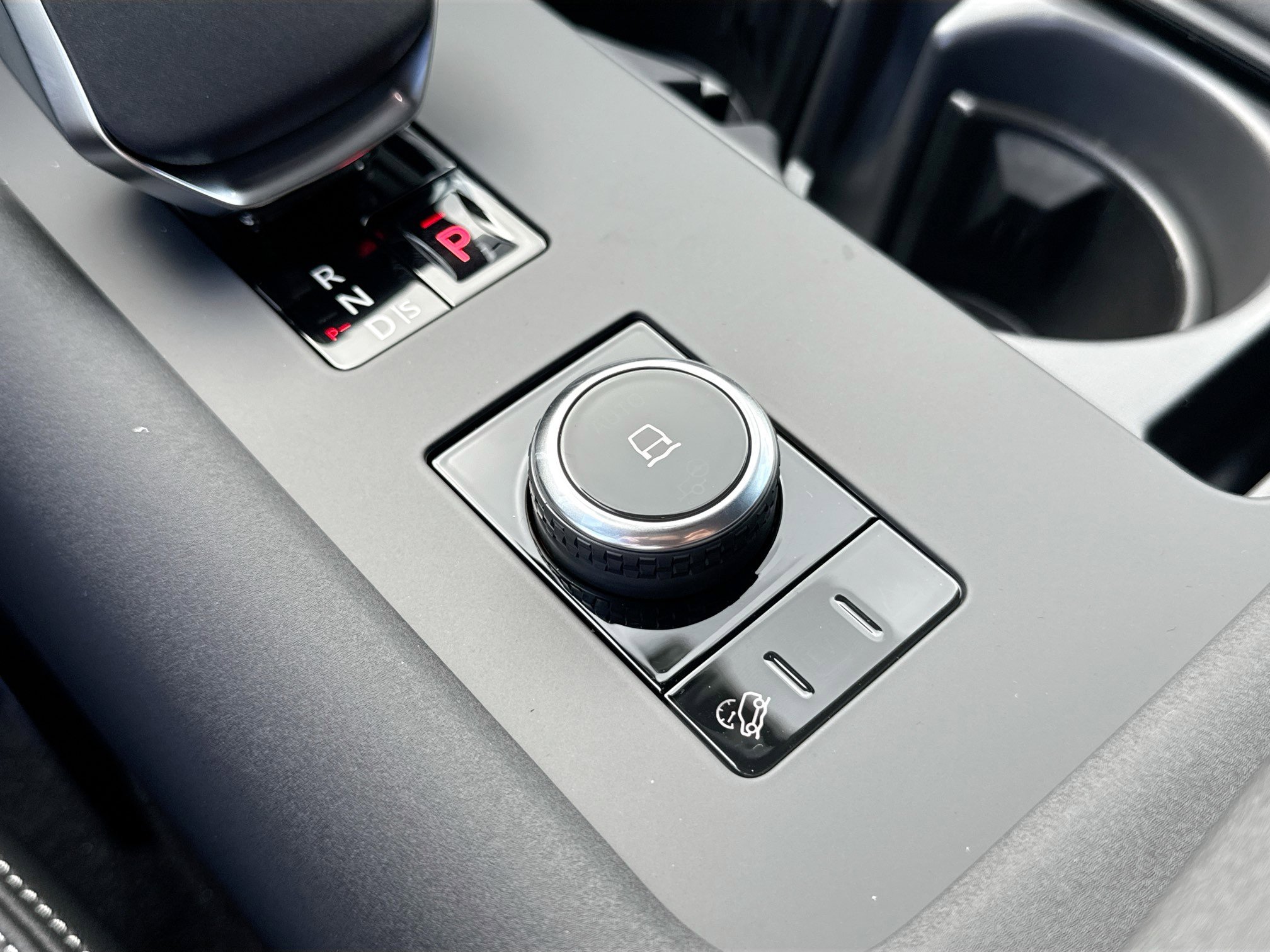 New 2026 Land Rover Discovery Limited Edition image 31