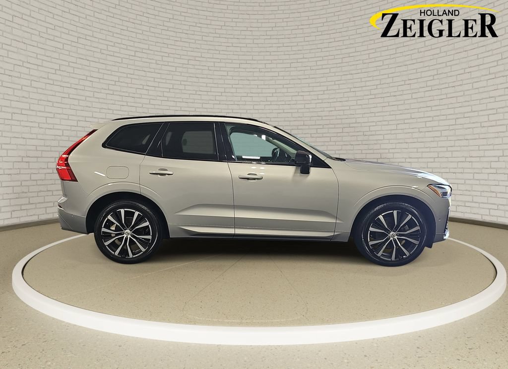 Used 2023 Volvo XC60 B5 Plus w/ Climate Package AWD/4WD image 4