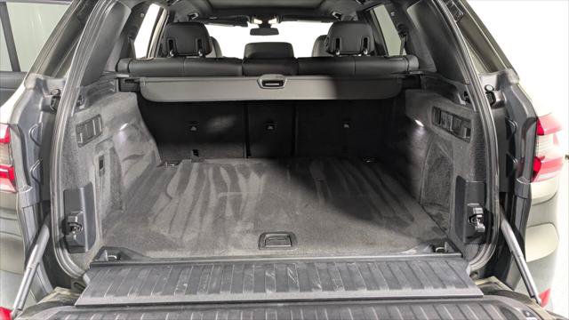 Used 2020 BMW X5 sDrive40i w/ Premium Package RWD image 19