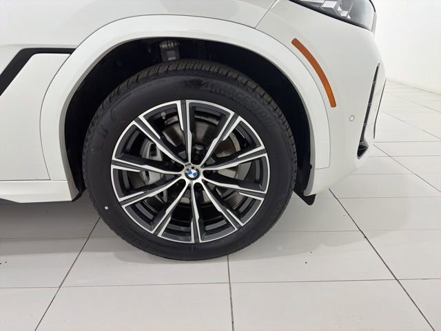 Certified 2024 BMW X6 xDrive40i w/ Parking Assistance Package image 45