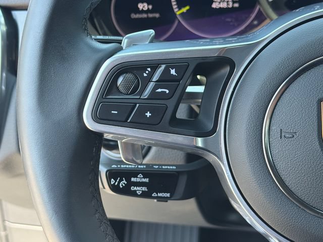 Used 2022 Porsche Cayenne Platinum Edition AWD/4WD image 28